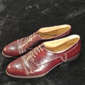 Ballys Cap Toe Oxfords Size 8.5